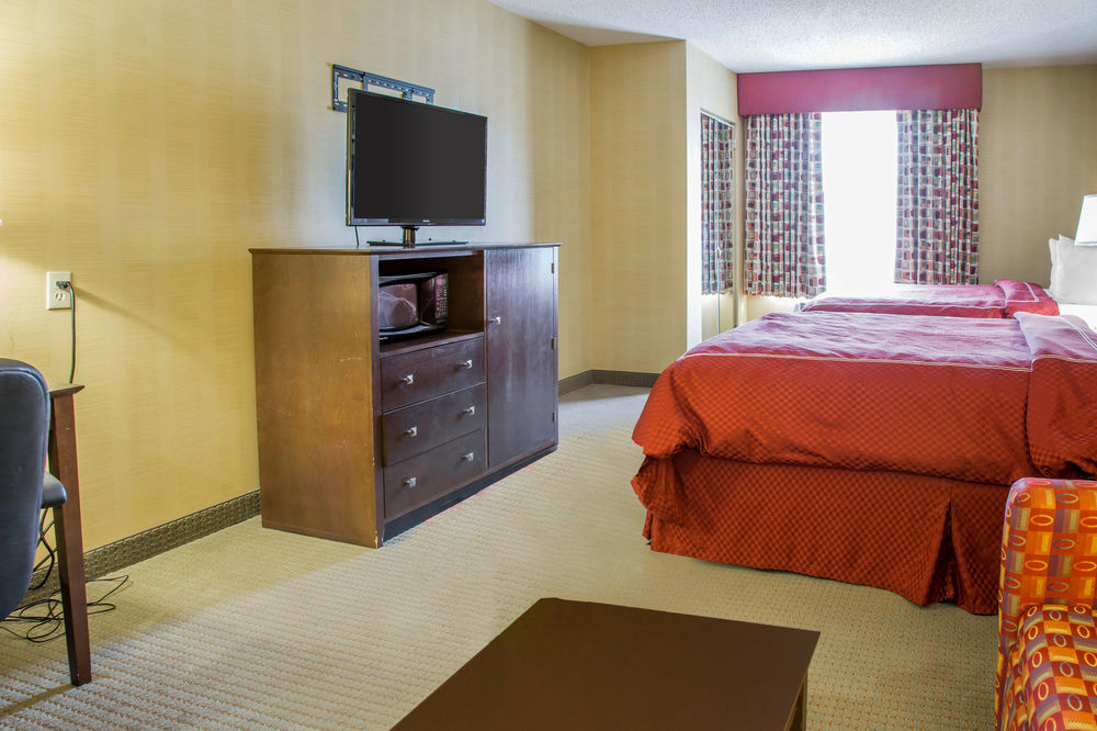 Quality Suites Stratford Exterior photo